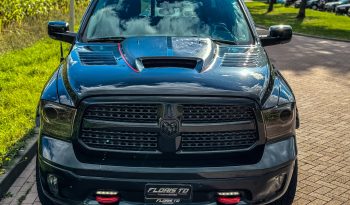 DODGE RAM 1500 5.7L HEMI 4X4 401PK V8*LARAMIE*BLACK-OPPS*LAGE BIJTELLING*VERHOOGD*PERFORMANCE MOTORKAP* vol