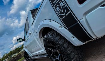 DODGE RAM 1500 5.7L V8 HEMI 4X4 401PK * SPORT * WIDE BODY * CUSTOM MADE FLORIS TD * 22 INCH * VIPER STRIPING * APPLE CARPLAY * WEINIG KM * LIEFHEBBER * LUCHTVERING * EYE CATCHER * vol