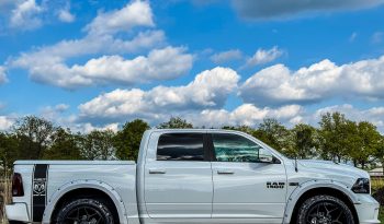 DODGE RAM 1500 5.7L V8 HEMI 4X4 401PK * SPORT * WIDE BODY * CUSTOM MADE FLORIS TD * 22 INCH * VIPER STRIPING * APPLE CARPLAY * WEINIG KM * LIEFHEBBER * LUCHTVERING * EYE CATCHER * vol