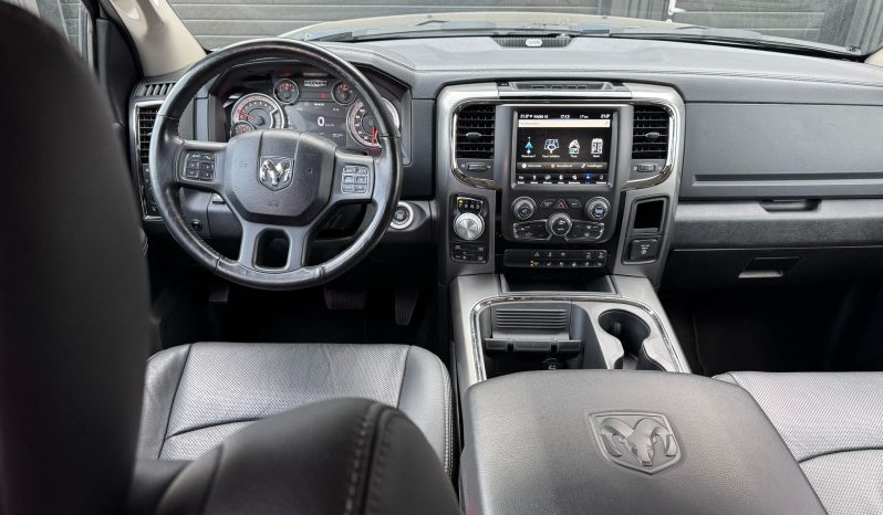 DODGE RAM 1500 5.7L V8 HEMI 4X4 401PK * SPORT * WIDE BODY * CUSTOM MADE FLORIS TD * 22 INCH * VIPER STRIPING * APPLE CARPLAY * WEINIG KM * LIEFHEBBER * LUCHTVERING * EYE CATCHER * vol