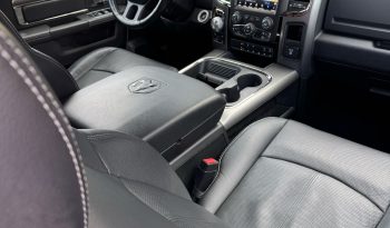 DODGE RAM 1500 5.7L V8 HEMI 4X4 401PK * SPORT * WIDE BODY * CUSTOM MADE FLORIS TD * 22 INCH * VIPER STRIPING * APPLE CARPLAY * WEINIG KM * LIEFHEBBER * LUCHTVERING * EYE CATCHER * vol