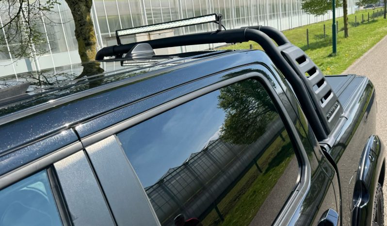 DODGE RAM 1500 5.7L HEMI V8 4X4 401PK * LARAMIE * SPORT * BLACK-OPPS * VERHOOGD * VERBREED * TREINHOORN * OPEN UITLAATSYSTEEM * BOM VOL * RAMBAR * TRX LOOK * vol