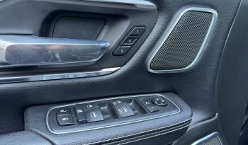 DODGE RAM 1500 5.7L HEMI V8 4X4 401PK * LARAMIE * SPORT * BLACK-OPPS * VERHOOGD * VERBREED * TREINHOORN * OPEN UITLAATSYSTEEM * BOM VOL * RAMBAR * TRX LOOK * vol