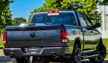 DODGE RAM 1500 5.7L HEMI 4X4 401PK V8 SPORT * FULL OPTION * 20 INCH * SCHUIFKANTELDAK * NIEUW TYPE 2018 * APPLE CARPLAY * CAMELEON VOORRAAM * vol