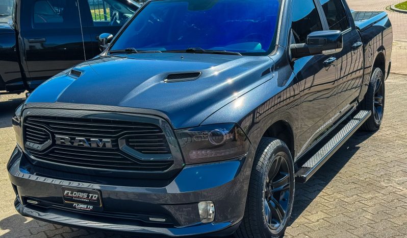 DODGE RAM 1500 5.7L HEMI 4X4 401PK V8 SPORT * FULL OPTION * 20 INCH * SCHUIFKANTELDAK * NIEUW TYPE 2018 * APPLE CARPLAY * CAMELEON VOORRAAM * vol