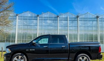DODGE RAM 1500 5.7L HEMI 4X4 400PK * LARAMIE * MARGE * PARTICULIER GEREDEN * HARLEY DAVIDSON STRIPING * OPEN UITLAATSYSTEEM * FULL OPTION * CONSIGNATIE VERKOOP * YOUNGTIMER * vol