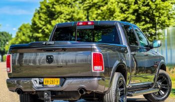DODGE RAM 1500 5.7L V8 HEMI 4X4 401PK * LARAMIE * FULL OPTION * 322 LITER LPG * LAGE BIJTELLING * 8-TRAPS AUTOMAAT * BOM VOL * 20 INCH XD LICHTMETALEN SPORTVELGEN * vol