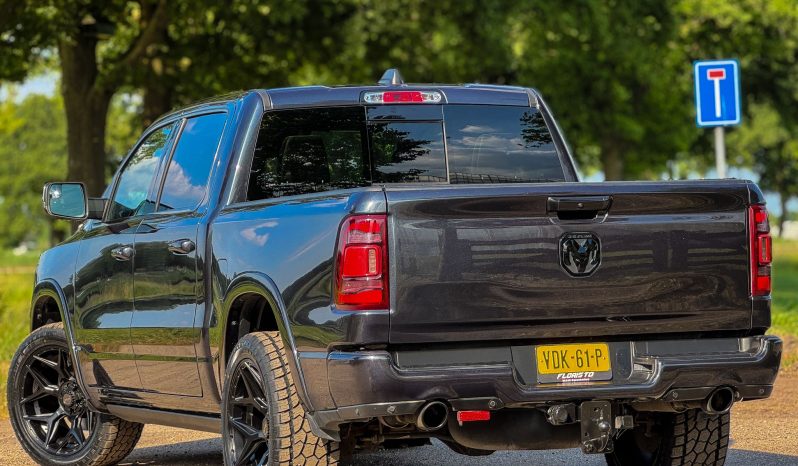 DODGE RAM 1500 5.7L V8 HEMI 4X4*LIMITED EDITION*BOM VOL OPTIES*PRACHTIGE KLEUR MAXIMUM STEEL METALLIC*22 INCH 4-PLAY SPORTVELGEN*LUCHTVERING*OPEN UITLAATSYSTEEM*PRINS LPG* vol