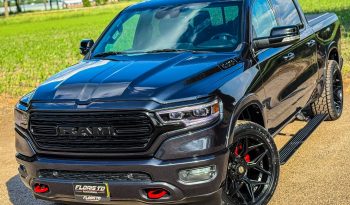DODGE RAM 1500 5.7L V8 HEMI 4X4*LIMITED EDITION*BOM VOL OPTIES*PRACHTIGE KLEUR MAXIMUM STEEL METALLIC*22 INCH 4-PLAY SPORTVELGEN*LUCHTVERING*OPEN UITLAATSYSTEEM*PRINS LPG* vol