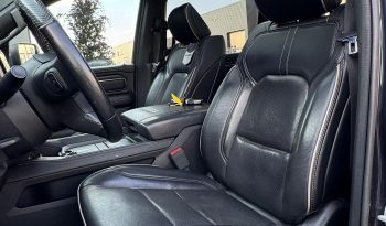 DODGE RAM 1500 5.7L V8 HEMI 4X4*LIMITED EDITION*BOM VOL OPTIES*PRACHTIGE KLEUR MAXIMUM STEEL METALLIC*22 INCH 4-PLAY SPORTVELGEN*LUCHTVERING*OPEN UITLAATSYSTEEM*PRINS LPG* vol