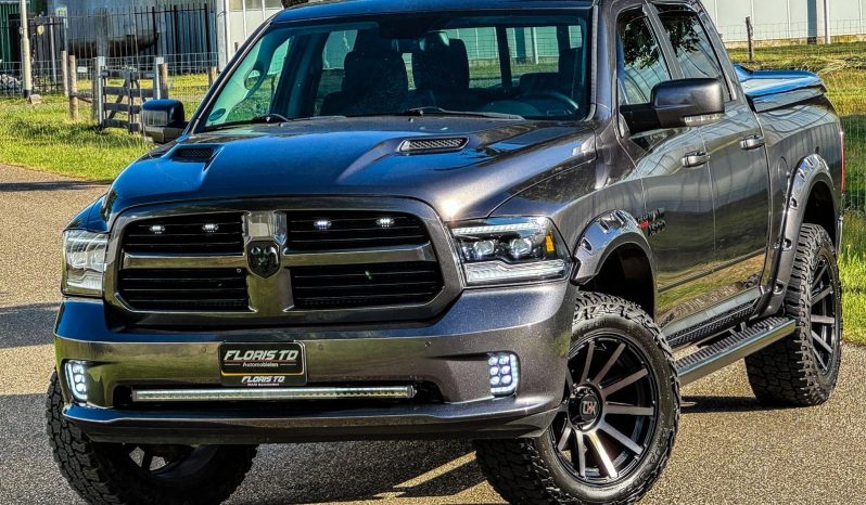 DODGE RAM 1500 5.7L V8 HEMI 4X4 425PK * SPORT * WIDE BODY * LAGE BIJTELLING * UNIEK * 20 INCH MICKEY THOMPSON BAJA BOSS * VERHOOGD * VERBREED * LIEFHEBBER * MORIMOTTO KOPLAMPEN * vol