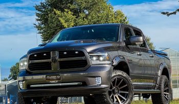 DODGE RAM 1500 5.7L V8 HEMI 4X4 425PK * SPORT * WIDE BODY * LAGE BIJTELLING * UNIEK * 20 INCH MICKEY THOMPSON BAJA BOSS * VERHOOGD * VERBREED * LIEFHEBBER * MORIMOTTO KOPLAMPEN * vol
