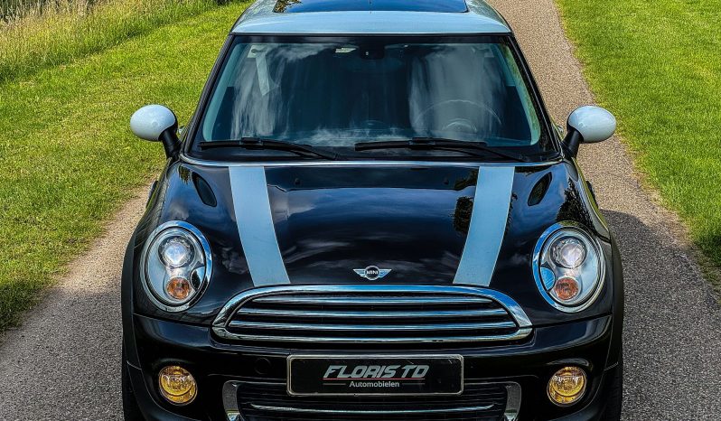 MINI COOPER 1.6L LIMITED * FULL OPTION * 2E EIGENAAR * EXTREEM NETJES * 17 INCH LICHTMETALEN SPORTVELGEN * XENON * LEDER * DOOR INRUIL VERKREGEN * vol
