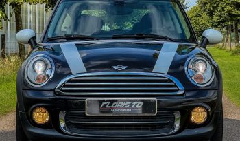 MINI COOPER 1.6L LIMITED * FULL OPTION * 2E EIGENAAR * EXTREEM NETJES * 17 INCH LICHTMETALEN SPORTVELGEN * XENON * LEDER * DOOR INRUIL VERKREGEN * vol