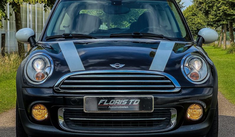 MINI COOPER 1.6L LIMITED * FULL OPTION * 2E EIGENAAR * EXTREEM NETJES * 17 INCH LICHTMETALEN SPORTVELGEN * XENON * LEDER * DOOR INRUIL VERKREGEN * vol