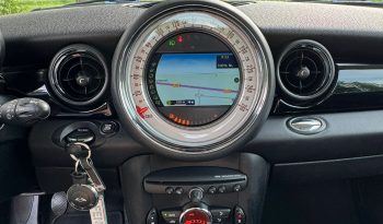 MINI COOPER 1.6L LIMITED * FULL OPTION * 2E EIGENAAR * EXTREEM NETJES * 17 INCH LICHTMETALEN SPORTVELGEN * XENON * LEDER * DOOR INRUIL VERKREGEN * vol