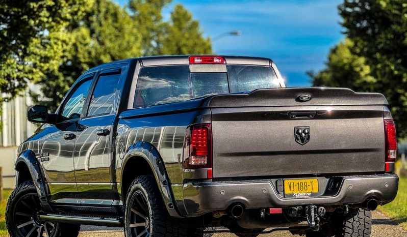DODGE RAM 1500 5.7L V8 HEMI 4X4 425PK * SPORT * WIDE BODY * LAGE BIJTELLING * UNIEK * 20 INCH MICKEY THOMPSON BAJA BOSS * VERHOOGD * VERBREED * LIEFHEBBER * MORIMOTTO KOPLAMPEN * vol