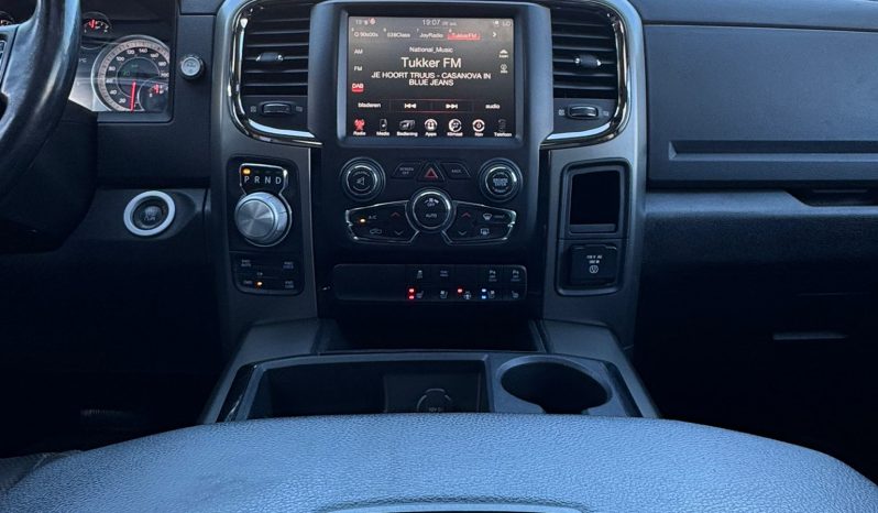 DODGE RAM 1500 5.7L V8 HEMI 4X4 425PK * SPORT * WIDE BODY * LAGE BIJTELLING * UNIEK * 20 INCH MICKEY THOMPSON BAJA BOSS * VERHOOGD * VERBREED * LIEFHEBBER * MORIMOTTO KOPLAMPEN * vol
