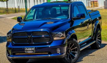 DODGE RAM 1500 5.7L HEMI 4X4 401PK V8 * SPORT * WIDE BODY * BOM VOL * MARGE * LAGE BIJTELLING * 20 INCH XD LICHTMETALEN SPORTVELGEN * OPEN UITLAAT * PRACHTIGE KLEUR * PARTICULIER GEREDEN * vol