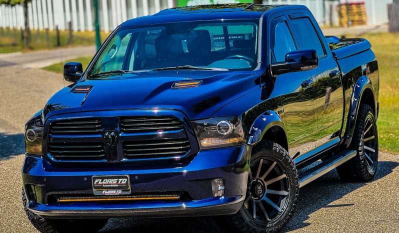 DODGE RAM 1500 5.7L HEMI 4X4 401PK V8 * SPORT * WIDE BODY * BOM VOL * MARGE * LAGE BIJTELLING * 20 INCH XD LICHTMETALEN SPORTVELGEN * OPEN UITLAAT * PRACHTIGE KLEUR * PARTICULIER GEREDEN * vol