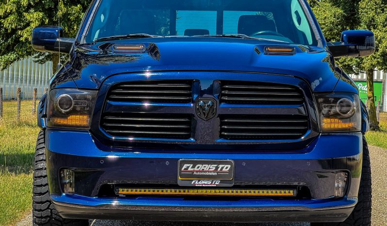 DODGE RAM 1500 5.7L HEMI 4X4 401PK V8 * SPORT * WIDE BODY * BOM VOL * MARGE * LAGE BIJTELLING * 20 INCH XD LICHTMETALEN SPORTVELGEN * OPEN UITLAAT * PRACHTIGE KLEUR * PARTICULIER GEREDEN * vol