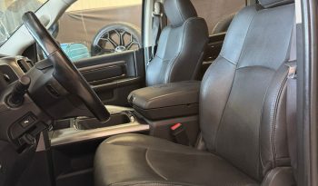 DODGE RAM 1500 5.7L HEMI V8 4X4 * SPORT * BLACK-OPPS * FULL OPTION * PERFORMANCE UITLAATSYSTEEM * 180 L LPG * CUSTOM STRIPING NIEUW * 20 INCH * BEDCOVER * SCHUIFKANTELDAK * vol
