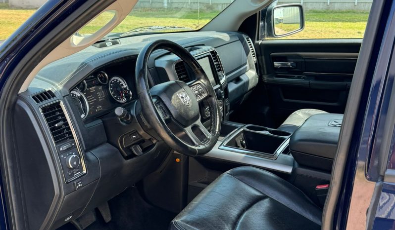 DODGE RAM 1500 5.7L HEMI 4X4 401PK V8 * SPORT * WIDE BODY * BOM VOL * MARGE * LAGE BIJTELLING * 20 INCH XD LICHTMETALEN SPORTVELGEN * OPEN UITLAAT * PRACHTIGE KLEUR * PARTICULIER GEREDEN * vol