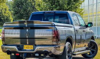 DODGE RAM 1500 5.7L HEMI V8 4X4 401PK * SPORT * FULL OPTION * FLOWMASTER UITLAATSYSTEEM * LPG * 20 INCH * PPF SMOKE * LEDBAR * CUSTOM STRIPING NIEUW * DEZE PRACHTIGE RAM SPORT KOMT BINNEN * vol