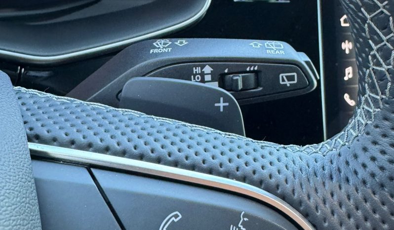 AUDI Q8 60 TFSI – E QUATTRO SQ8 BODY KIT * HYBRIDE * 467 PK * BOM BOM VOL * 23 INCH SQ8 LICHTMETALEN VELGEN * TREKHAAK * SLECHTS 30.000 KM * NIEUWSTAAT * PERFORMANCE SPORTSTOELEN * BANG & OLUFSEN MUZIEK INSTALLATIE * vol