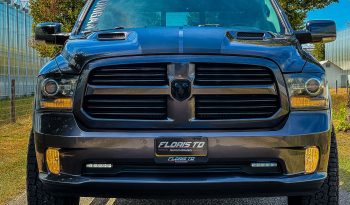 DODGE RAM 1500 5.7L HEMI 4X4 401PK V8 * SPORT * EXTREEM LAGE BIJTELLING * PRACHTIGE KLEUR * 20 INCH BLACK-OPPS * PERFORMANCE UITLAATSYSTEEM * VERHOOGD * VERBREED * NETTE STAAT * vol