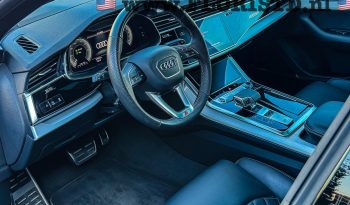 AUDI Q8 60 TFSI – E QUATTRO SQ8 BODY KIT * HYBRIDE * 467 PK * BOM BOM VOL * 23 INCH SQ8 LICHTMETALEN VELGEN * TREKHAAK * SLECHTS 30.000 KM * NIEUWSTAAT * PERFORMANCE SPORTSTOELEN * BANG & OLUFSEN MUZIEK INSTALLATIE * vol