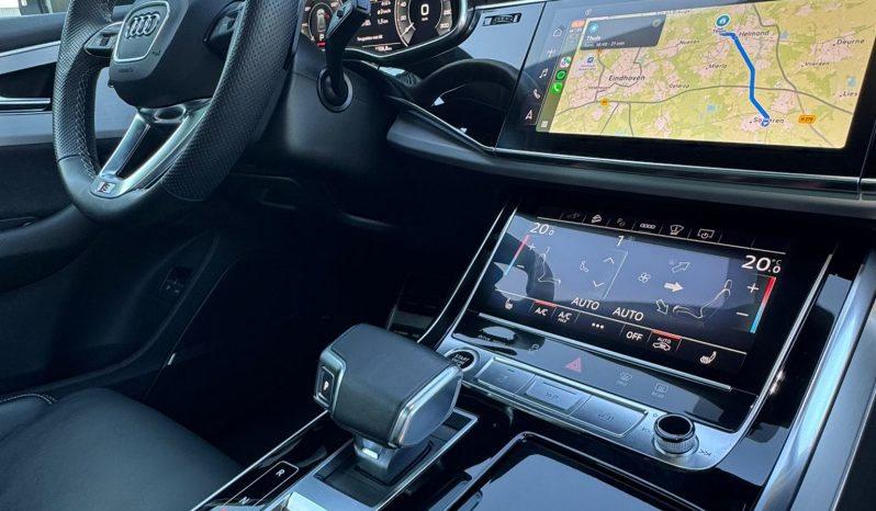 AUDI Q8 60 TFSI – E QUATTRO SQ8 BODY KIT * HYBRIDE * 467 PK * BOM BOM VOL * 23 INCH SQ8 LICHTMETALEN VELGEN * TREKHAAK * SLECHTS 30.000 KM * NIEUWSTAAT * PERFORMANCE SPORTSTOELEN * BANG & OLUFSEN MUZIEK INSTALLATIE * vol