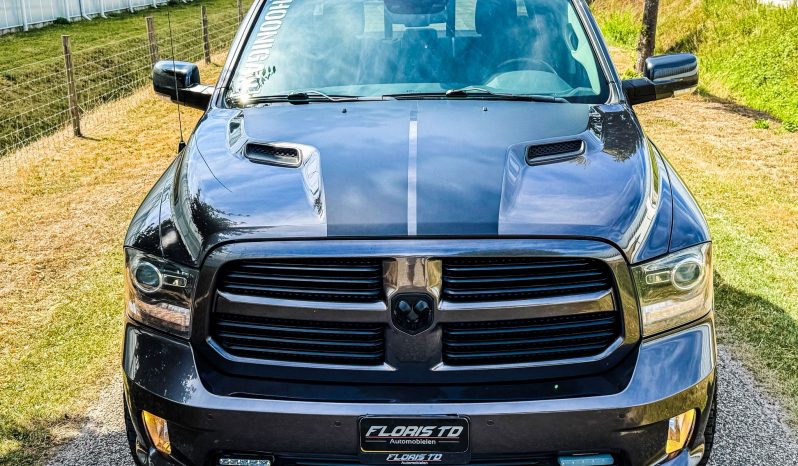 DODGE RAM 1500 5.7L HEMI 4X4 401PK V8 * SPORT * EXTREEM LAGE BIJTELLING * PRACHTIGE KLEUR * 20 INCH BLACK-OPPS * PERFORMANCE UITLAATSYSTEEM * VERHOOGD * VERBREED * NETTE STAAT * vol