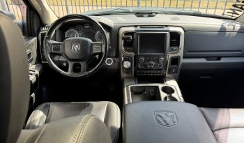 DODGE RAM 1500 5.7L HEMI 4X4 401PK V8 * SPORT * EXTREEM LAGE BIJTELLING * PRACHTIGE KLEUR * 20 INCH BLACK-OPPS * PERFORMANCE UITLAATSYSTEEM * VERHOOGD * VERBREED * NETTE STAAT * vol