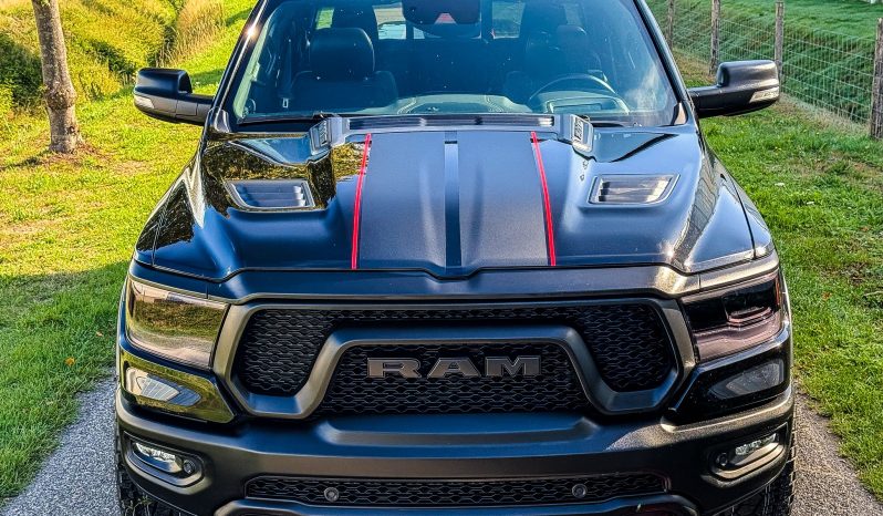 DODGE RAM 1500 5.7L HEMI 4X4 401PK V8 * REBEL * WIDE BODY * BOM VOL * BEEST * 22 INCH FUEL * 2023 * KM STAND 52.000 KM * CUSTOM STRIPING * PPF SMOKE VERLICHTING * HEAD-UP DISPLAY * DIGITALE BINNEN SPIEGEL * vol