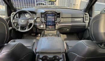 DODGE RAM 1500 5.7L HEMI 4X4 401PK V8 * REBEL * WIDE BODY * BOM VOL * BEEST * 22 INCH FUEL * 2023 * KM STAND 52.000 KM * CUSTOM STRIPING * PPF SMOKE VERLICHTING * HEAD-UP DISPLAY * DIGITALE BINNEN SPIEGEL * vol