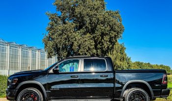 DODGE RAM 1500 5.7L HEMI 4X4 401PK V8 * REBEL * WIDE BODY * BOM VOL * BEEST * 22 INCH FUEL * 2023 * KM STAND 52.000 KM * CUSTOM STRIPING * PPF SMOKE VERLICHTING * HEAD-UP DISPLAY * DIGITALE BINNEN SPIEGEL * vol