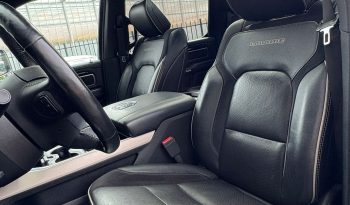 DODGE RAM 1500 5.7L HEMI V8 4X4 401PK * LARAMIE * SPORT * BLACK-OPPS * WIDE BODY * PRACHTIGE PICK-UP * 22 INCH * OPEN UITLAAT * SMOKE PPF KOPLAMPEN * ELEKTRISCHE SIDE BARS * 75.000 KM * vol