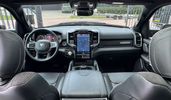 DODGE RAM 1500 5.7L HEMI 4X4 401PK * LARAMIE * SPORT * BLACK-OPPS * EXTREEM DIK * UNIEK * 4 INCH VERHOOGD * VERBREED * DIAMONDBACK COVER * 22 INCH 4 – PLAY * MICKEY THOMPSON * MBRP UITLAATSYSTEEM * GETINTE RUITEN * THE BEAST * WIDE BODY * vol