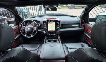 DODGE RAM 1500 5.7L V8 HEMI 4X4 401PK * REBEL * 22 INCH FUEL LICHTMETALEN SPORTVELGEN * MAGNAFLOW PERFORMANCE UITLAAT * GROOT BEELDSCHERM * LUCHTVERING * PANORAMADAK * 330 LITER LPG * TOW HOOKS ROOD * BEDCOVER * vol