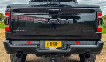 DODGE RAM 1500 5.7L V8 HEMI 4X4 401PK * REBEL * 22 INCH FUEL LICHTMETALEN SPORTVELGEN * MAGNAFLOW PERFORMANCE UITLAAT * GROOT BEELDSCHERM * LUCHTVERING * PANORAMADAK * 330 LITER LPG * TOW HOOKS ROOD * BEDCOVER * vol