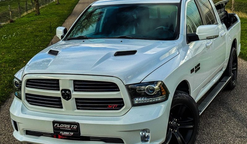 DODGE RAM 1500 5.7L HEMI V8 4X4 401PK * SPORT * RAMBOX * NIEUWSTAAT * 1E EIGENAAR * BLACK-OPPS PAKKET * PERFORMANCE UITLAATSYSTEEM * SRT GRIL * FULL OPTION * WEINIG KM 77.000 KM * vol