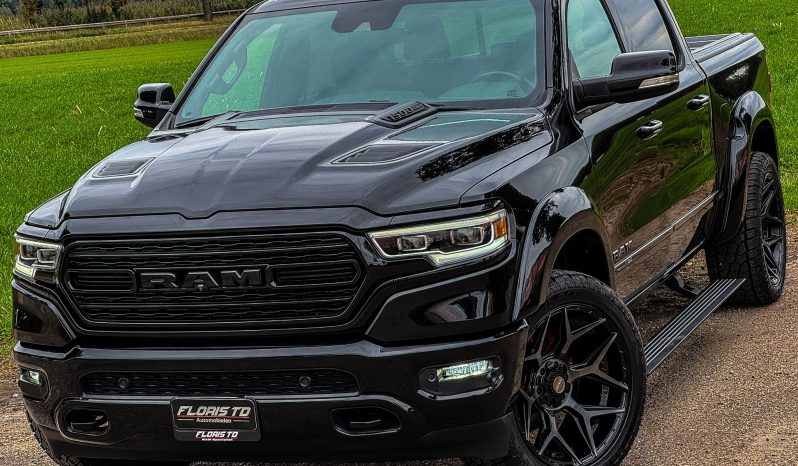 DODGE RAM 1500 5.7L V8 HEMI 4X4 401PK * LIMITED EDITION * BLACK-OPPS * WIDE BODY * BOM VOL * CARBON * LUCHTVERING * 22 INCH 4-PLAY * BACKFLIP * NIEUWSTAAT * vol