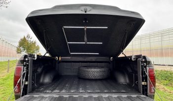 DODGE RAM 1500 5.7L HEMI 4X4 401 PK V8 * LARAMIE * BLACK-OPPS * NIEUWSTAAT * 1E EIGENAAR * FULL OPTION * 22 INCH FUEL LICHTMETALEN SPORTVELGEN * MAGNAFLOW UITLAAT * SLECHTS 82.000 KM * vol