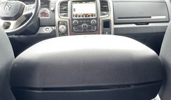 DODGE RAM 1500 5.7L HEMI 4X4 401 PK V8 * LARAMIE * BLACK-OPPS * NIEUWSTAAT * 1E EIGENAAR * FULL OPTION * 22 INCH FUEL LICHTMETALEN SPORTVELGEN * MAGNAFLOW UITLAAT * SLECHTS 82.000 KM * vol