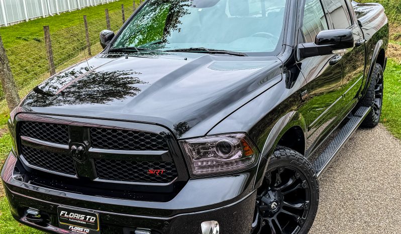 DODGE RAM 1500 5.7L HEMI 4X4 401 PK V8 * LARAMIE * BLACK-OPPS * NIEUWSTAAT * 1E EIGENAAR * FULL OPTION * 22 INCH FUEL LICHTMETALEN SPORTVELGEN * MAGNAFLOW UITLAAT * SLECHTS 82.000 KM * vol