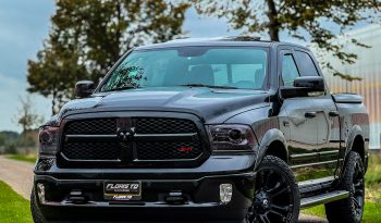 DODGE RAM 1500 5.7L HEMI 4X4 401 PK V8 * LARAMIE * BLACK-OPPS * NIEUWSTAAT * 1E EIGENAAR * FULL OPTION * 22 INCH FUEL LICHTMETALEN SPORTVELGEN * MAGNAFLOW UITLAAT * SLECHTS 82.000 KM * vol
