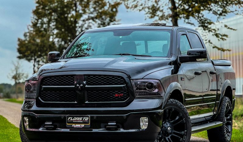 DODGE RAM 1500 5.7L HEMI 4X4 401 PK V8 * LARAMIE * BLACK-OPPS * NIEUWSTAAT * 1E EIGENAAR * FULL OPTION * 22 INCH FUEL LICHTMETALEN SPORTVELGEN * MAGNAFLOW UITLAAT * SLECHTS 82.000 KM * vol