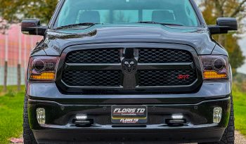DODGE RAM 1500 5.7L HEMI 4X4 401 PK V8 * LARAMIE * BLACK-OPPS * NIEUWSTAAT * 1E EIGENAAR * FULL OPTION * 22 INCH FUEL LICHTMETALEN SPORTVELGEN * MAGNAFLOW UITLAAT * SLECHTS 82.000 KM * vol