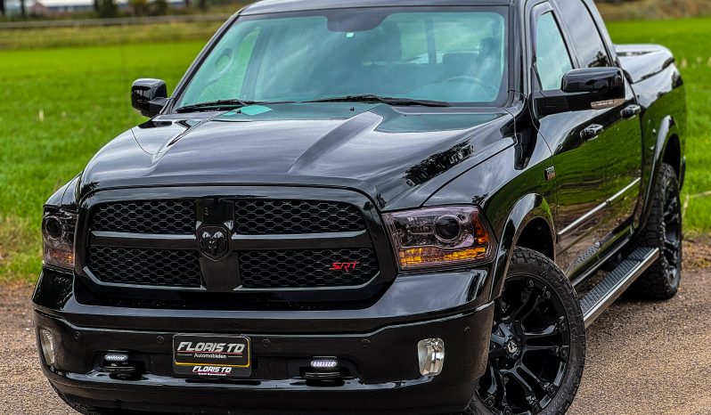 DODGE RAM 1500 5.7L HEMI 4X4 401 PK V8 * LARAMIE * BLACK-OPPS * NIEUWSTAAT * 1E EIGENAAR * FULL OPTION * 22 INCH FUEL LICHTMETALEN SPORTVELGEN * MAGNAFLOW UITLAAT * SLECHTS 82.000 KM * vol